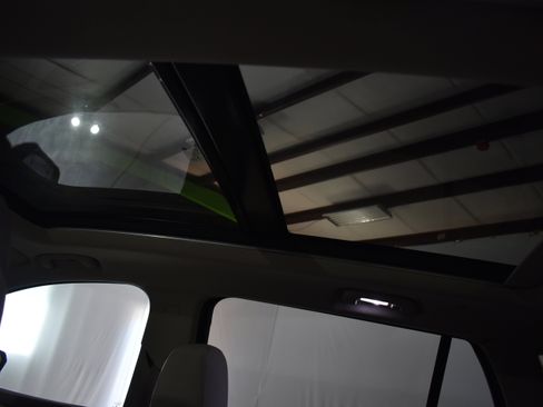 Used 2019 GMC Terrain Denali w/ Advanced Safety Package image 29