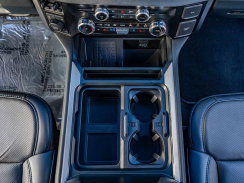 Used 2025 Ford F350 Platinum image 28