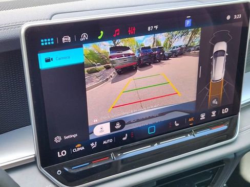 New 2026 Volkswagen Tiguan SE AWD/4WD image 17
