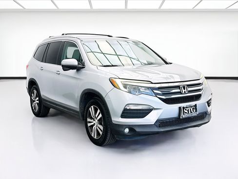 Used 2016 Honda Pilot EX image 3