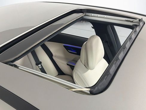 Certified 2024 Mercedes-Benz C 300 Sedan image 23