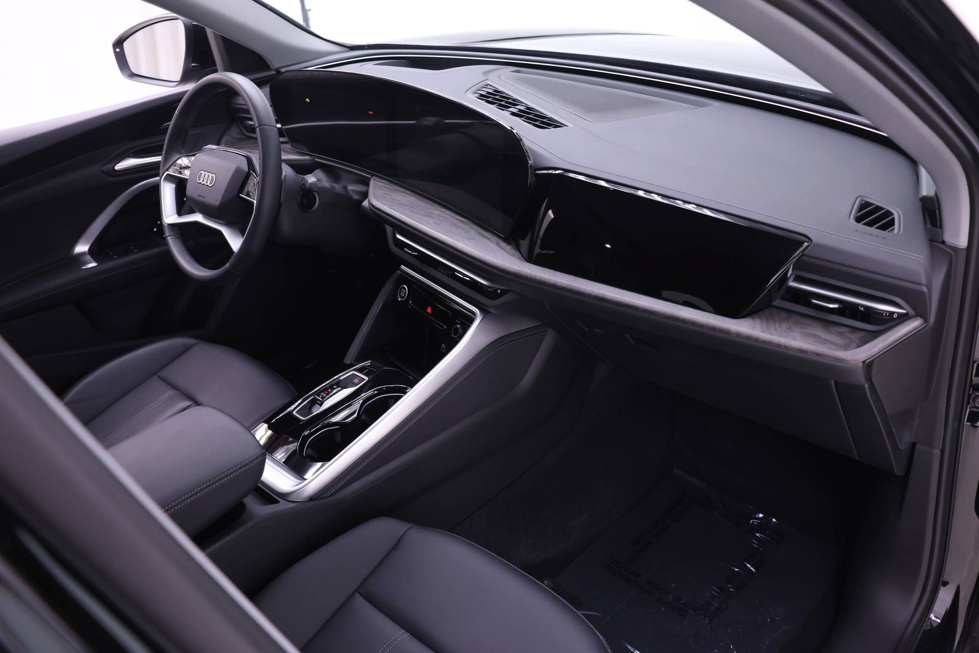 Certified 2025 Audi Q5 Premium AWD/4WD image 22