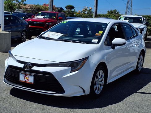 Certified 2024 Toyota Corolla LE FWD image 3