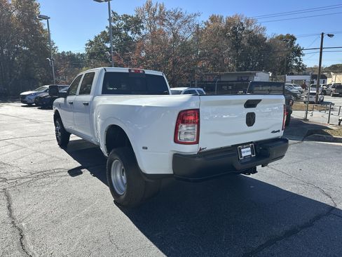 Used 2024 RAM 3500 Tradesman w/ Cold Weather Group image 7
