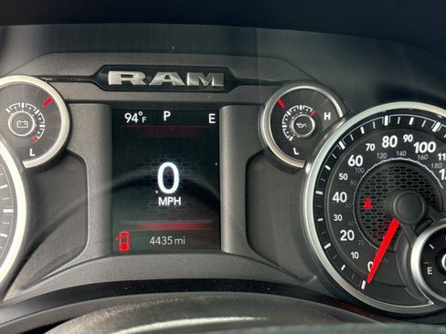 Used 2026 RAM 1500 Express AWD/4WD image 22