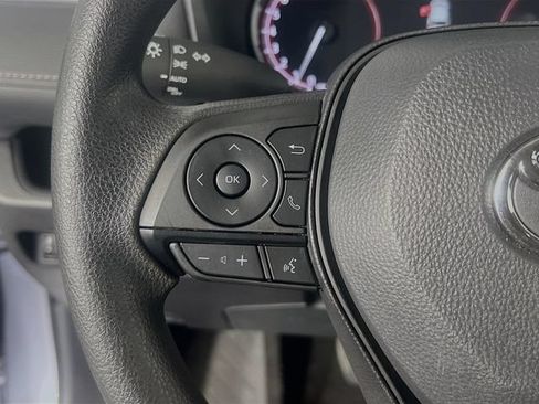 Used 2025 Toyota RAV4 XLE w/ Convenience Package FWD image 17