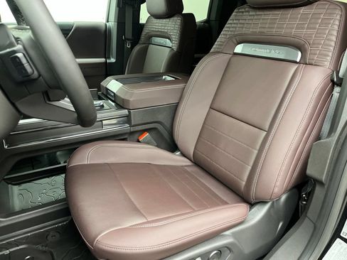 New 2026 GMC Hummer EV 4x4 Crew Cab image 8