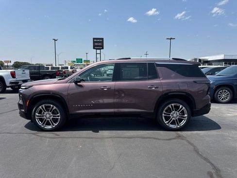 Used 2026 Chevrolet Traverse High Country FWD image 9