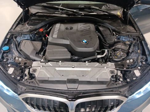 Used 2025 BMW 330i xDrive Sedan w/ Premium Package AWD/4WD image 19