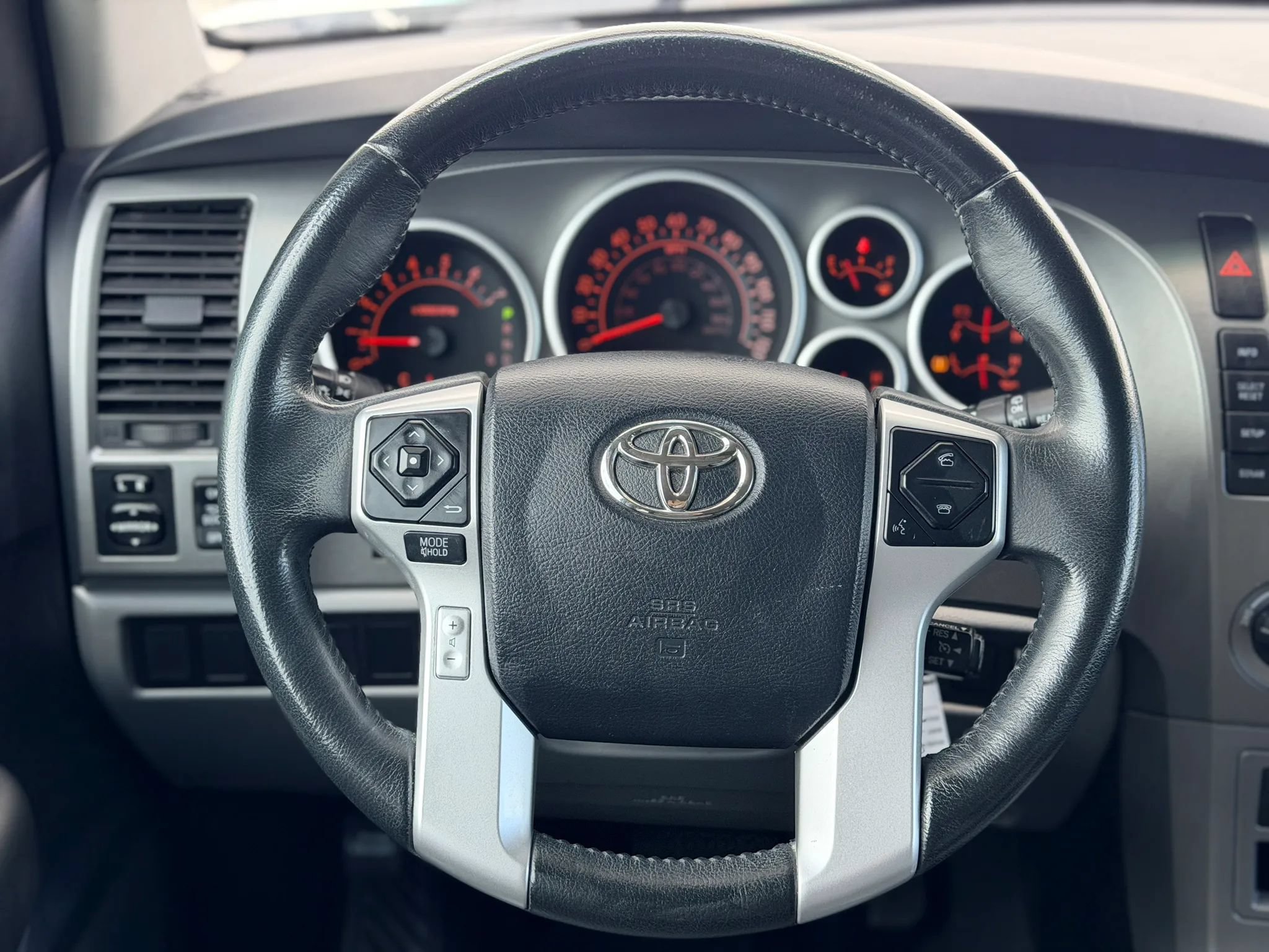 Used 2016 Toyota Sequoia SR5 w/ Premium Package AWD/4WD image 19