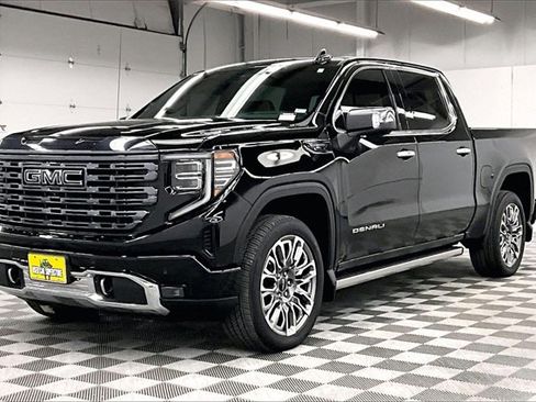 Used 2023 GMC Sierra 1500 Denali Ultimate image 12