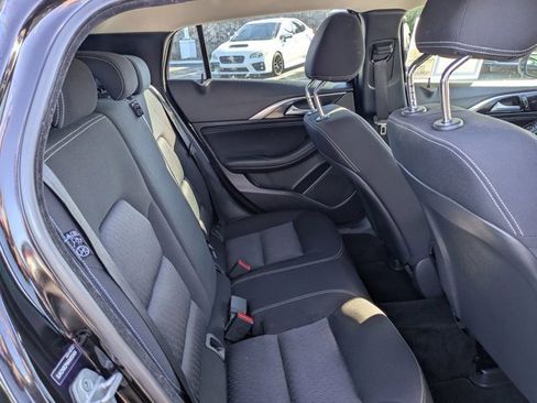 Used 2017 INFINITI QX30 image 7