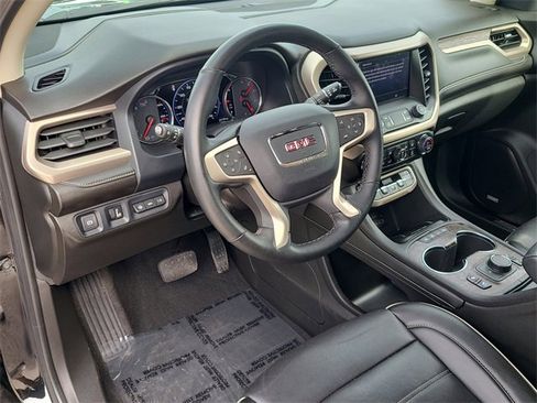 Used 2023 GMC Acadia Denali w/ Denali Technology Package image 23