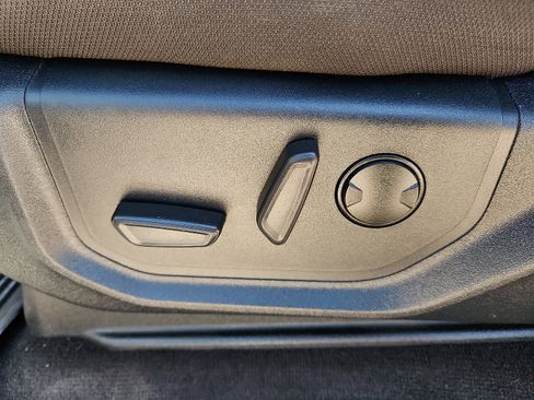 Used 2020 Ford F150 XLT w/ Equipment Group 302A Luxury image 12