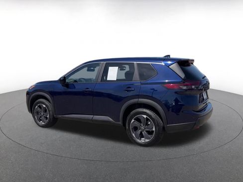 Used 2025 Nissan Rogue SV FWD image 10