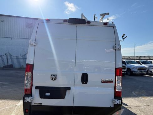 Used 2021 RAM ProMaster 2500 FWD image 5