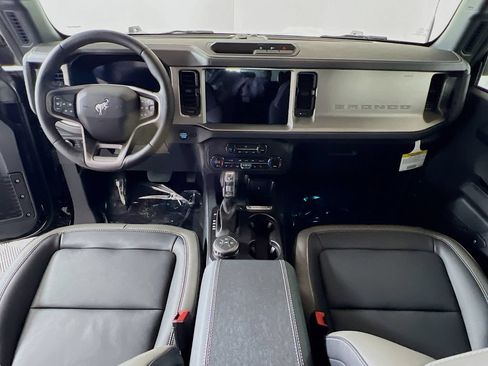 New 2026 Ford Bronco Outer Banks AWD/4WD image 7
