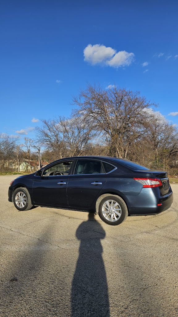 Used 2014 Nissan Sentra SV w/ SV Driver Package FWD image 3