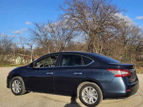Used 2014 Nissan Sentra SV w/ SV Driver Package FWD image 3