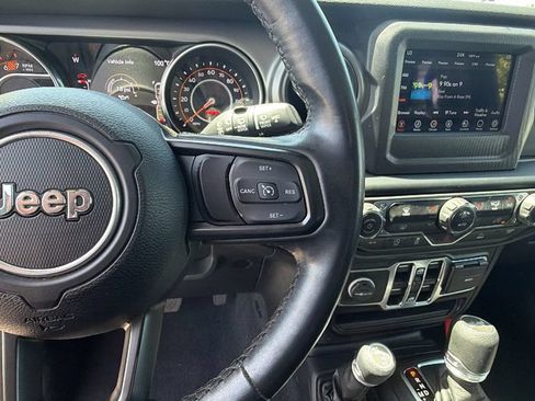 Used 2022 Jeep Wrangler Unlimited Sport AWD/4WD image 28