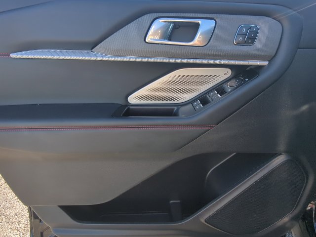 Used 2025 Ford Explorer ST w/ Sun And Sound Package AWD/4WD image 13