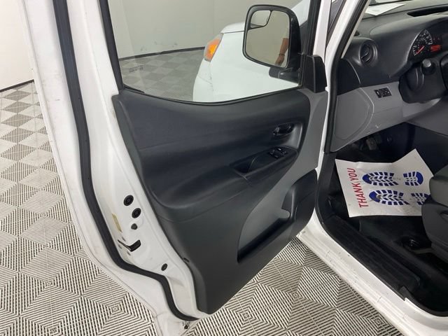 Used 2015 Nissan NV200 SV w/ Technology Package FWD image 17