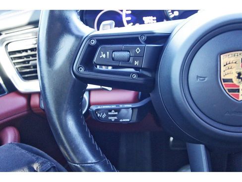 Used 2022 Porsche Panamera 4 image 20