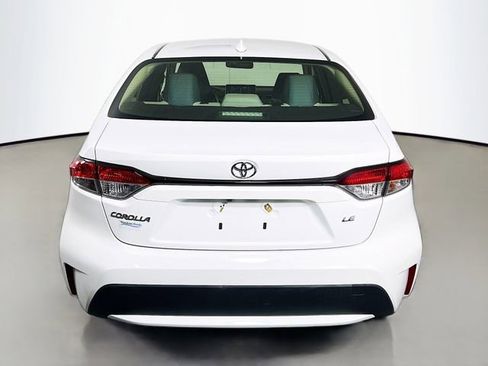 Used 2021 Toyota Corolla LE w/ LE Convenience Package FWD image 7