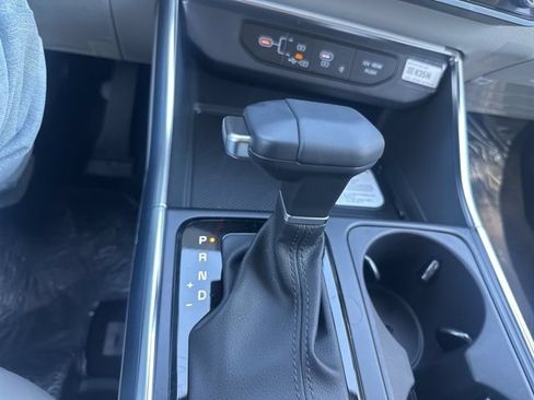 New 2026 Kia Carnival SX w/ SX Dark Edition Package FWD image 33