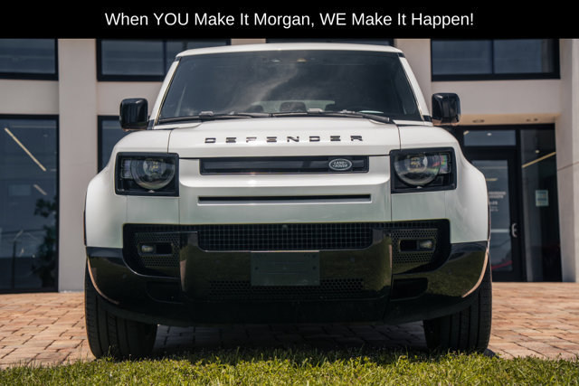 Used 2024 Land Rover Defender 130 X-Dynamic SE AWD/4WD image 3