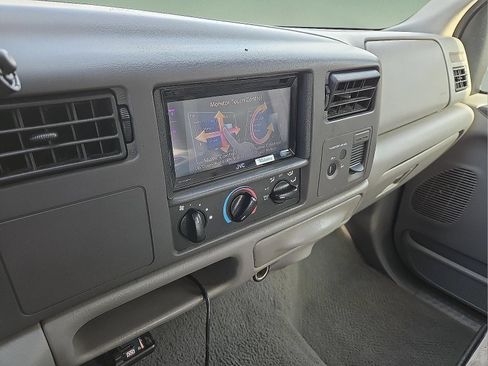 Used 2001 Ford F250 XLT RWD image 15