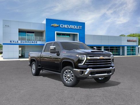 New 2026 Chevrolet Silverado 2500 LTZ w/ LTZ Convenience Package AWD/4WD image 11