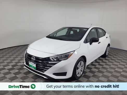 Used 2025 Nissan Versa S w/ Trunk Package FWD image 1