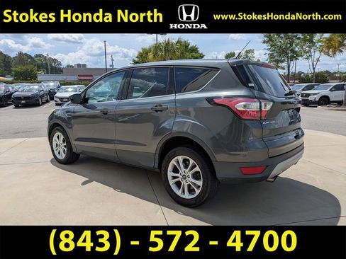 Used 2017 Ford Escape SE FWD image 21