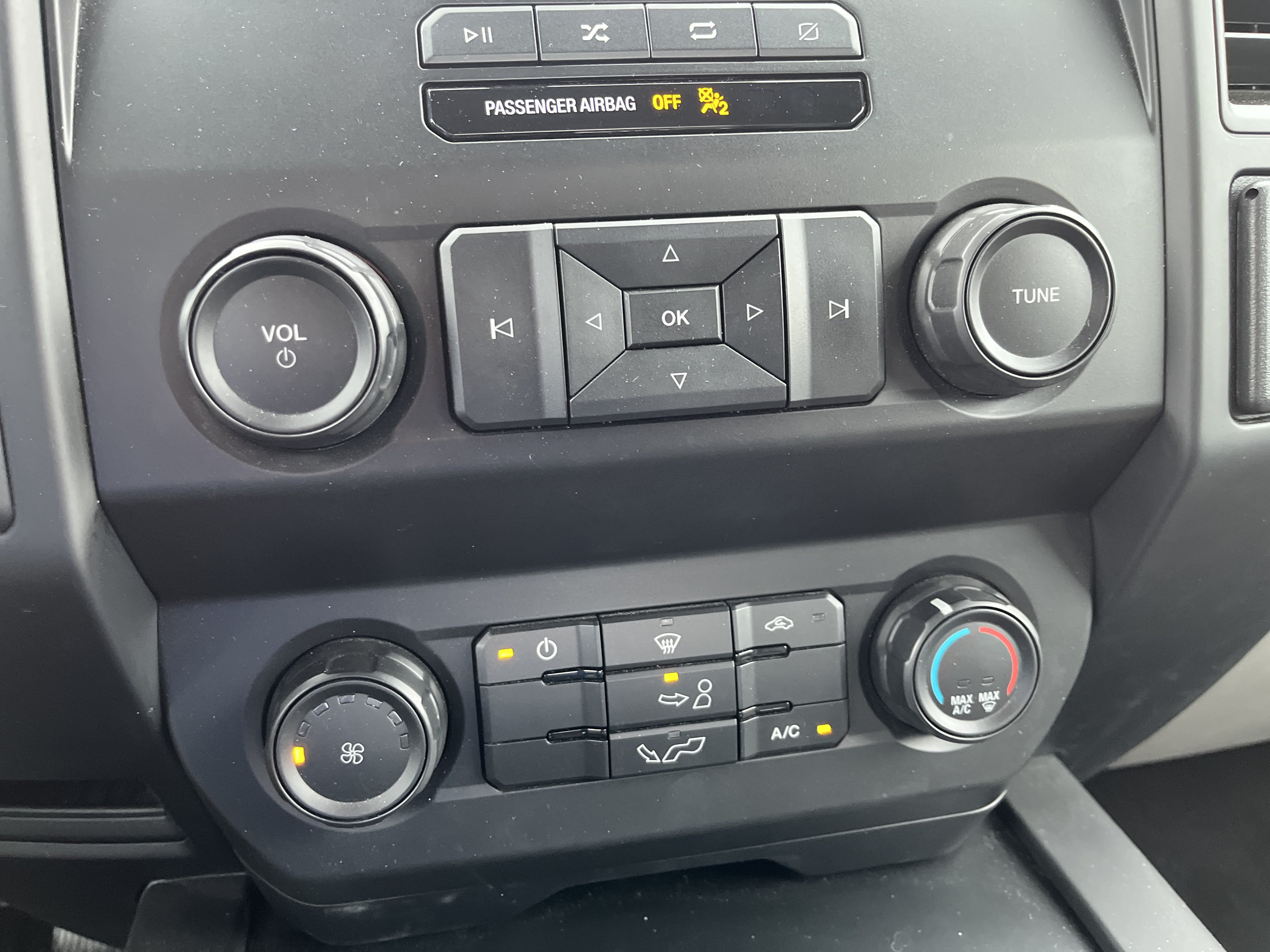 Used 2020 Ford F150 XL w/ Equipment Group 101A Mid AWD/4WD image 28
