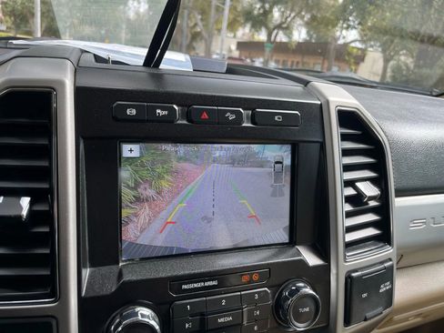 Used 2019 Ford F250 Lariat w/ Lariat Ultimate Package image 25