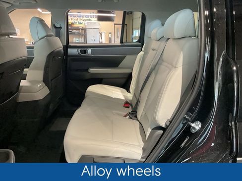 New 2026 Hyundai Santa Fe SE AWD/4WD image 17