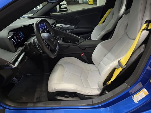 Used 2023 Chevrolet Corvette Stingray Convertible w/ Z51 Performance Package image 24