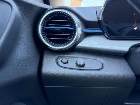 New 2026 Chevrolet Trax LT FWD image 17