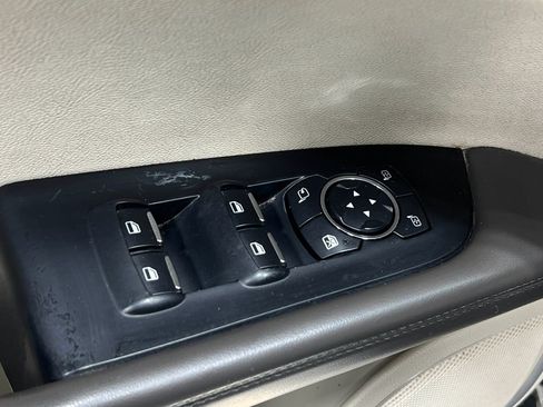 Used 2016 Lincoln MKX Reserve w/ Driver Assistance Package AWD/4WD image 17