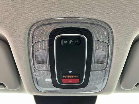 Used 2025 Hyundai Kona SEL image 17