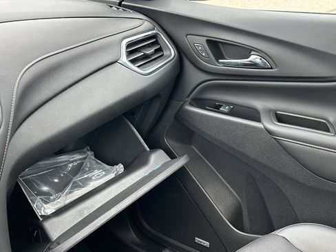 Certified 2024 Chevrolet Equinox Premier AWD/4WD image 33