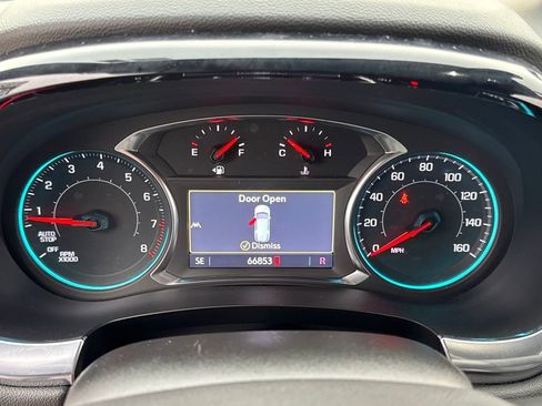 Used 2023 Chevrolet Traverse LT image 20