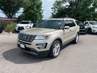 Used 2017 Ford Explorer Limited w/ Equipment Group 301A FWD video 3