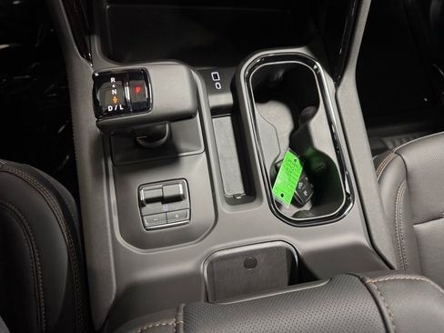 New 2026 GMC Sierra 1500 AT4 w/ AT4 Premium Package AWD/4WD image 23