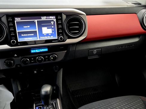 Used 2021 Toyota Tacoma SR5 image 29