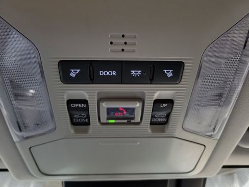 Used 2024 Toyota RAV4 XLE Premium image 21