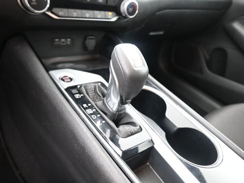 Used 2024 Nissan Altima 2.5 SV image 32