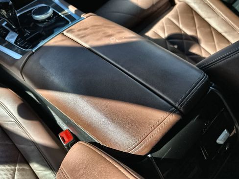 Used 2023 BMW X6 xDrive40i w/ Luxury Seating Package image 16