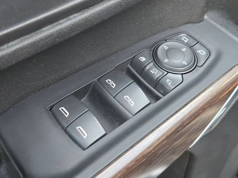 Used 2021 Chevrolet Silverado 2500 High Country AWD/4WD image 19